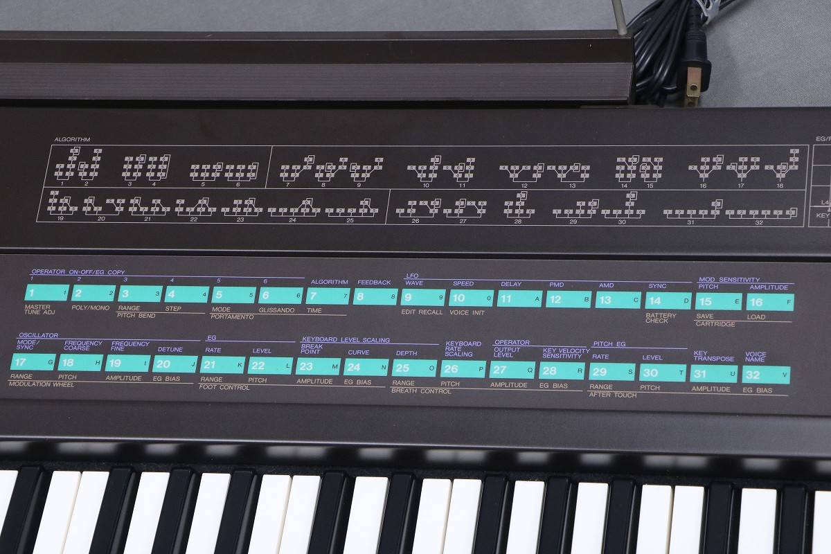 動作確認済 YAMAHA DX7 シンセサイザー 全鍵発音OK 爆発的に大ヒットした永遠の名機YAMAHA DX-7を2020年？に買い