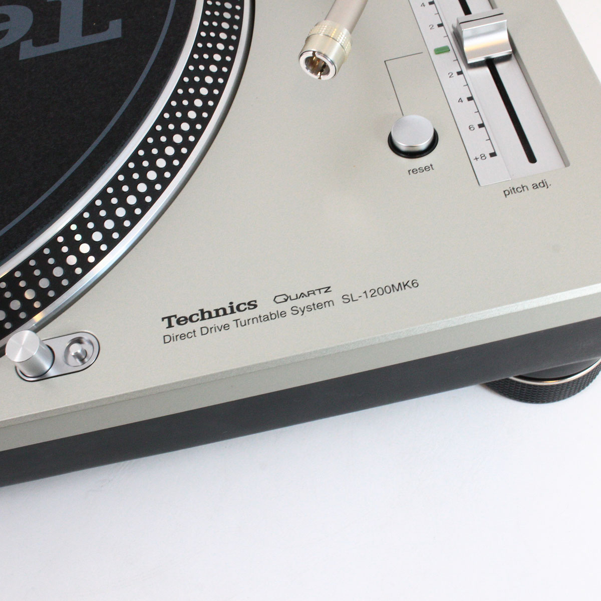 テクニクスSL-1200MK6