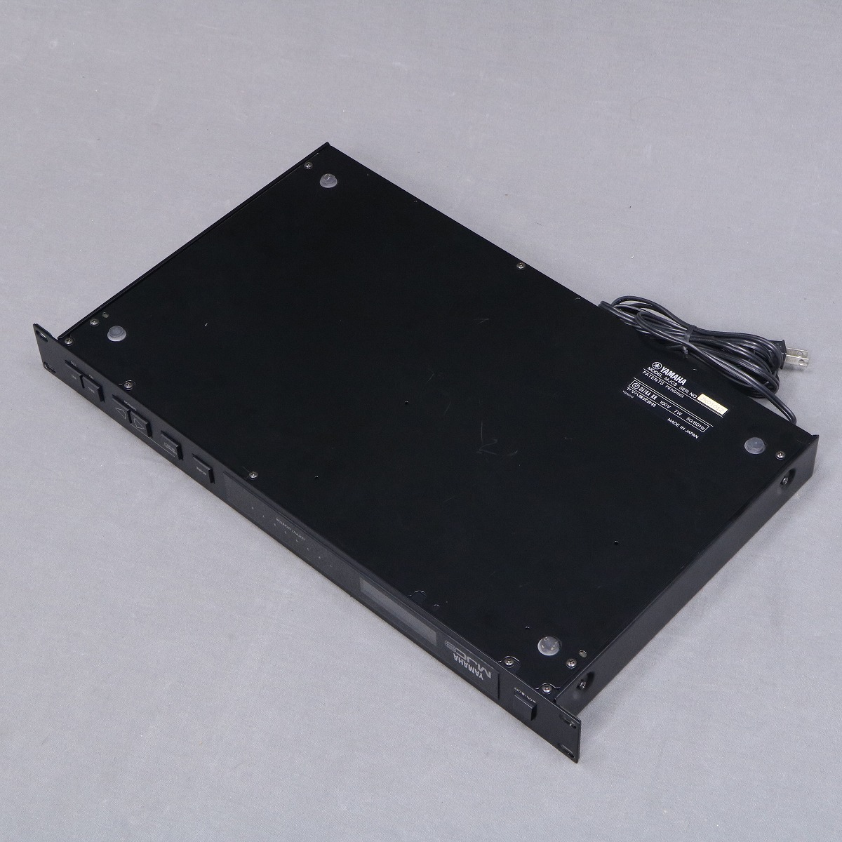 YAMAHA MJC8 MIDIジャンクション・コントローラー Yamaha MJC8 | Misc. MIDI | Yamaha black boxes online archive