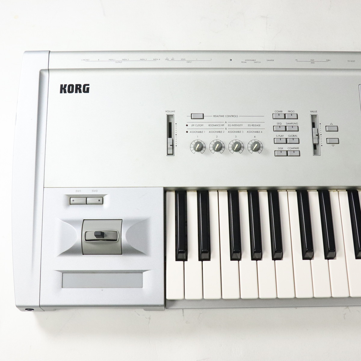 KORG TRITON シンセサイザー 61鍵 KORGの名作シンセ！初代TRITON入荷致しました！【八尾店】｜2017