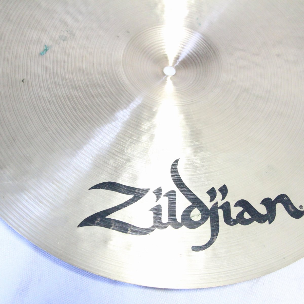 Avedis Zildjian  17インチ クラッシュ シンバル zildjian A custom crush 17インチ クラッシュシンバル - メルカリ