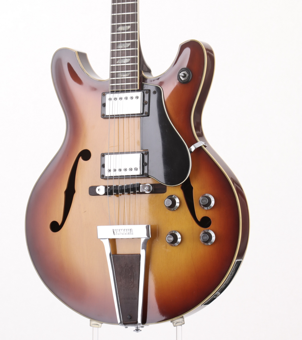 セミアコギター販売中！ 【YAMAHA SA60】