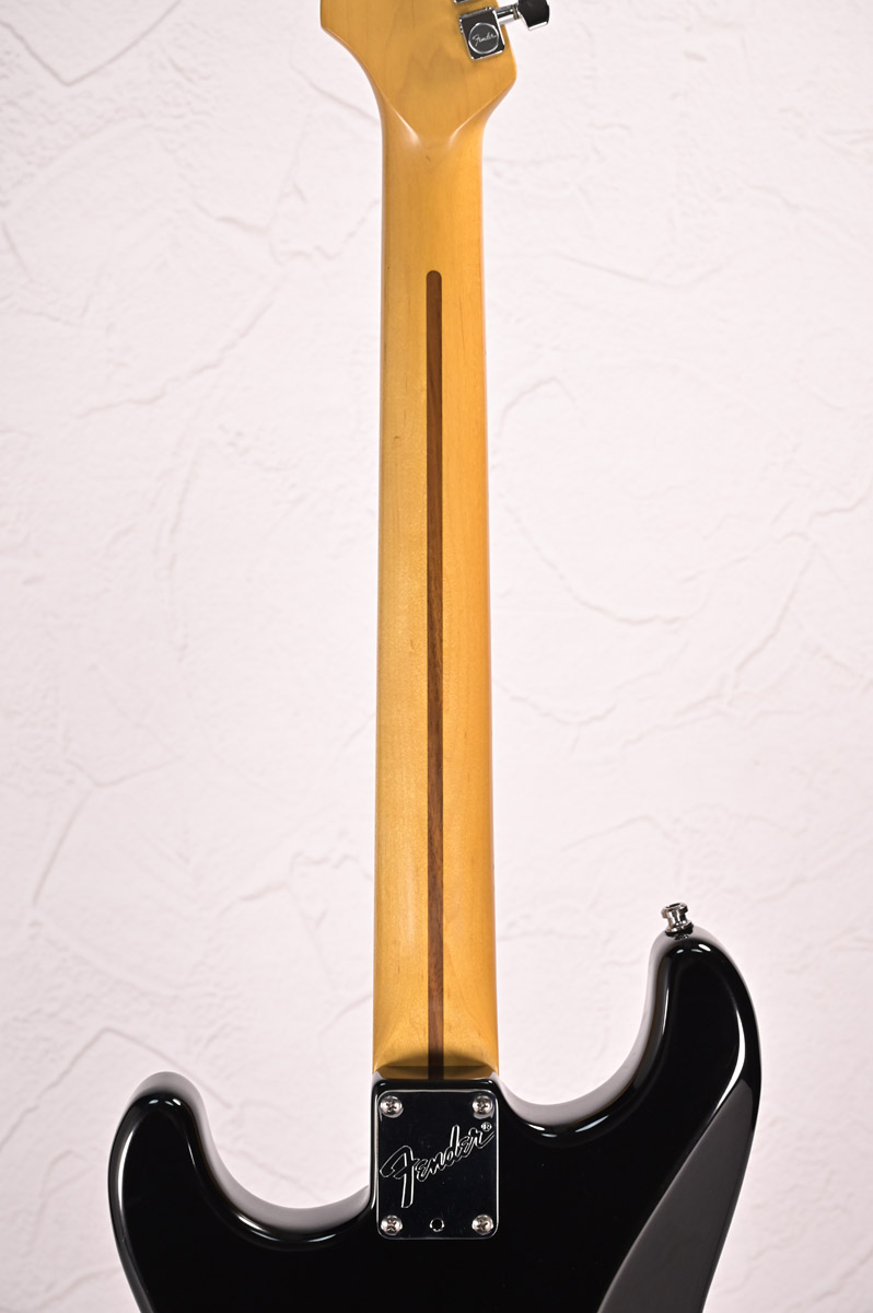 RAVEN 古いビンテージエレキギター　ストラト maxresdefault.jpg