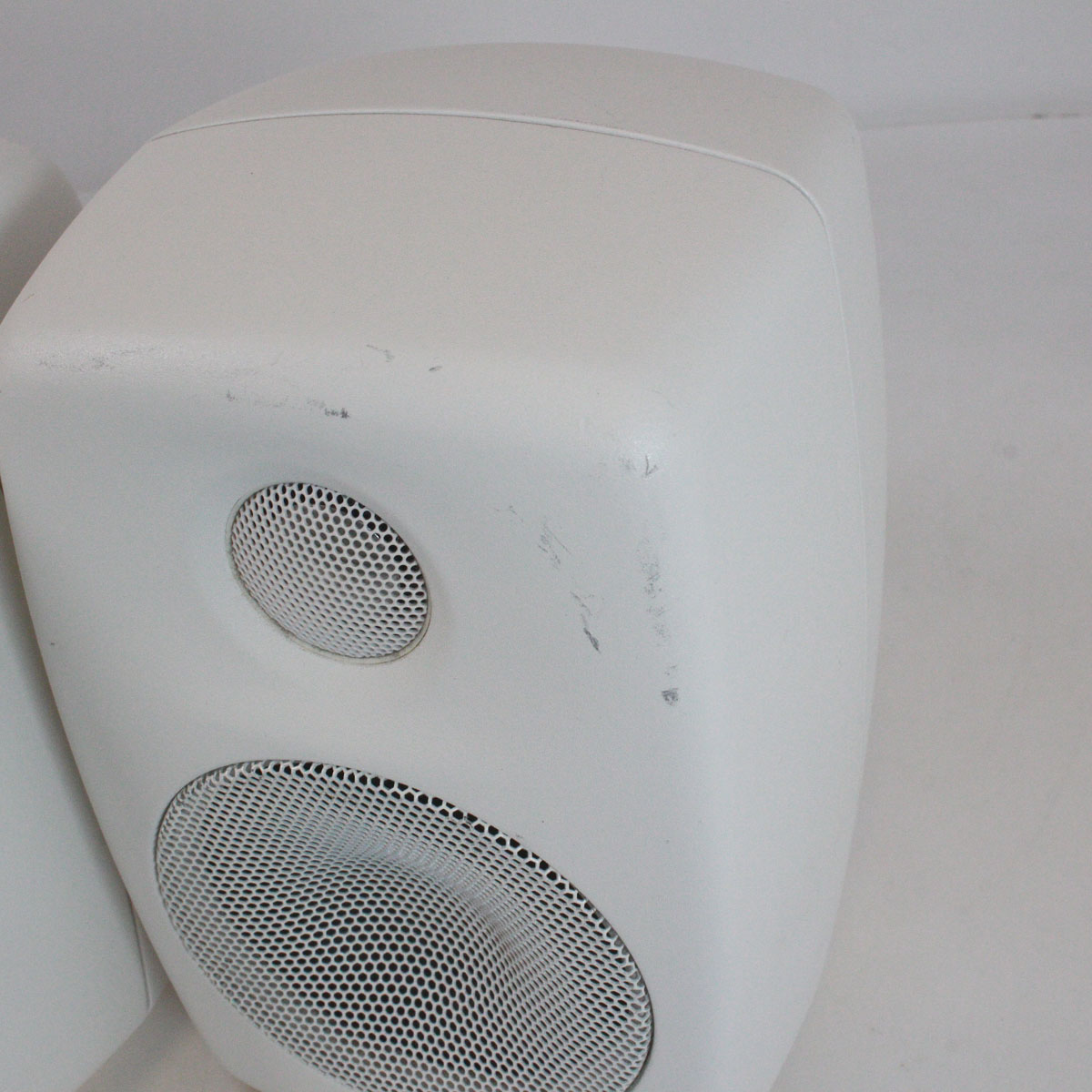 中古】 GENELEC / 6010A White Pair 【渋谷店】 | イシバシ楽器