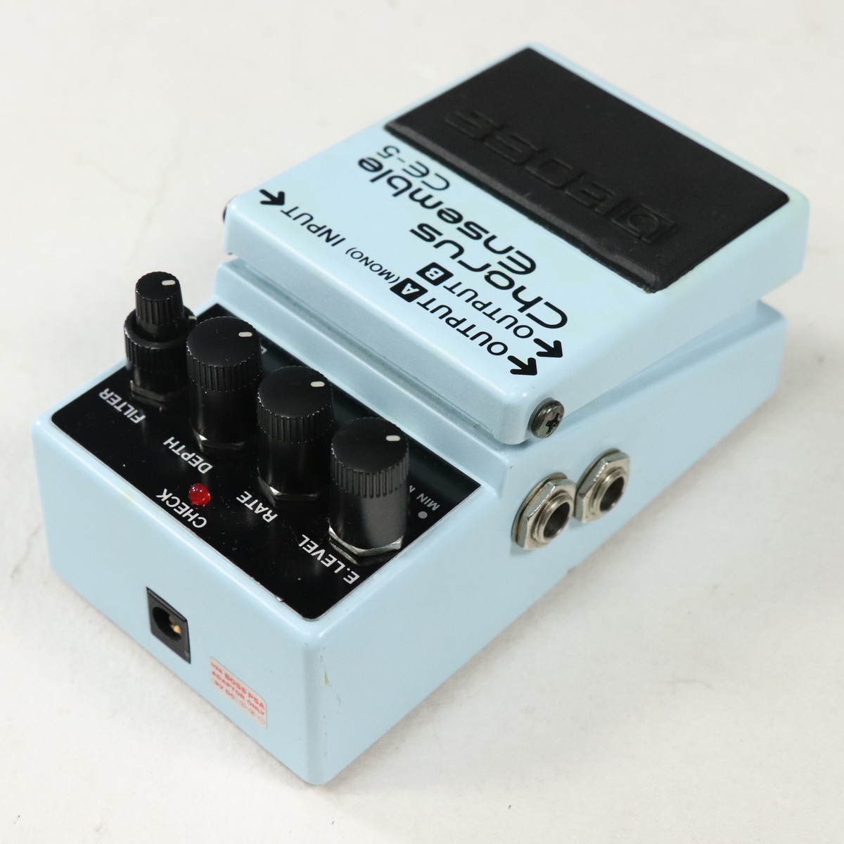 コーラス CE-5 アナログ BOSS / CE-5の特徴と使い方などをレビュー。暖かみある音痩せも