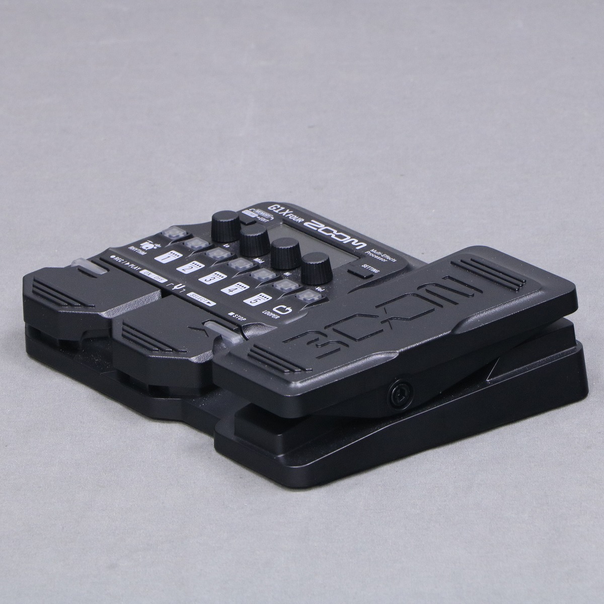 ZOOM G1X FOUR マルチエフェクター 中古品 G1X FOUR ZOOM G1X FOUR エレキギター用マルチエフェクター（中古）【楽器
