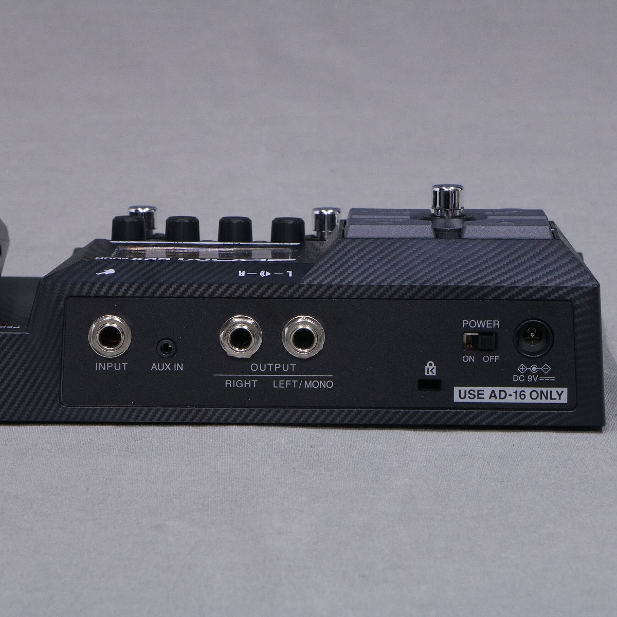 【未使用】ZOOM G2X FOUR G2X_FOUR_Slant1.jpg