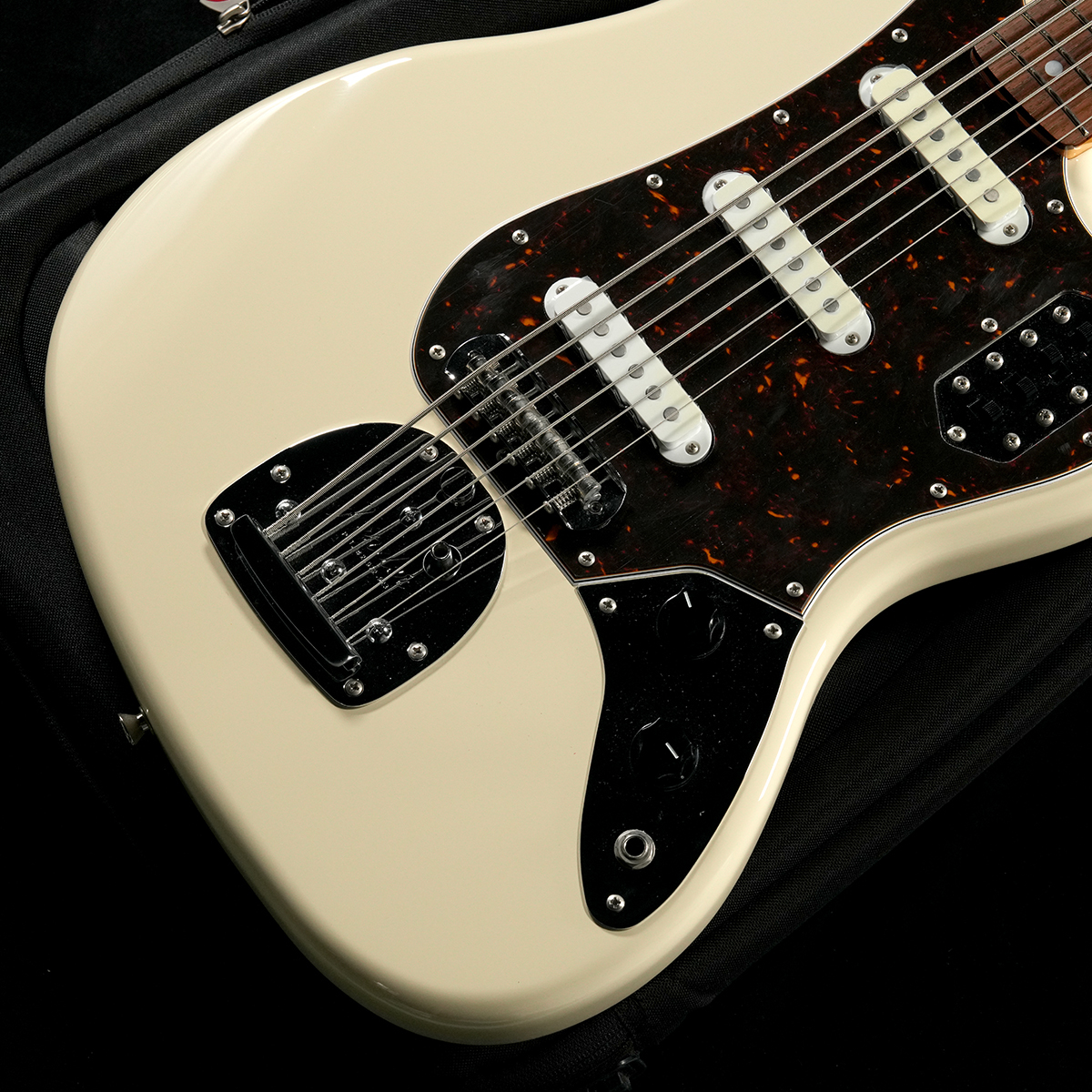 ヴァイス ブレストsp 中古】Fender Japan / BASS VI Vintage White 2012 【渋谷店