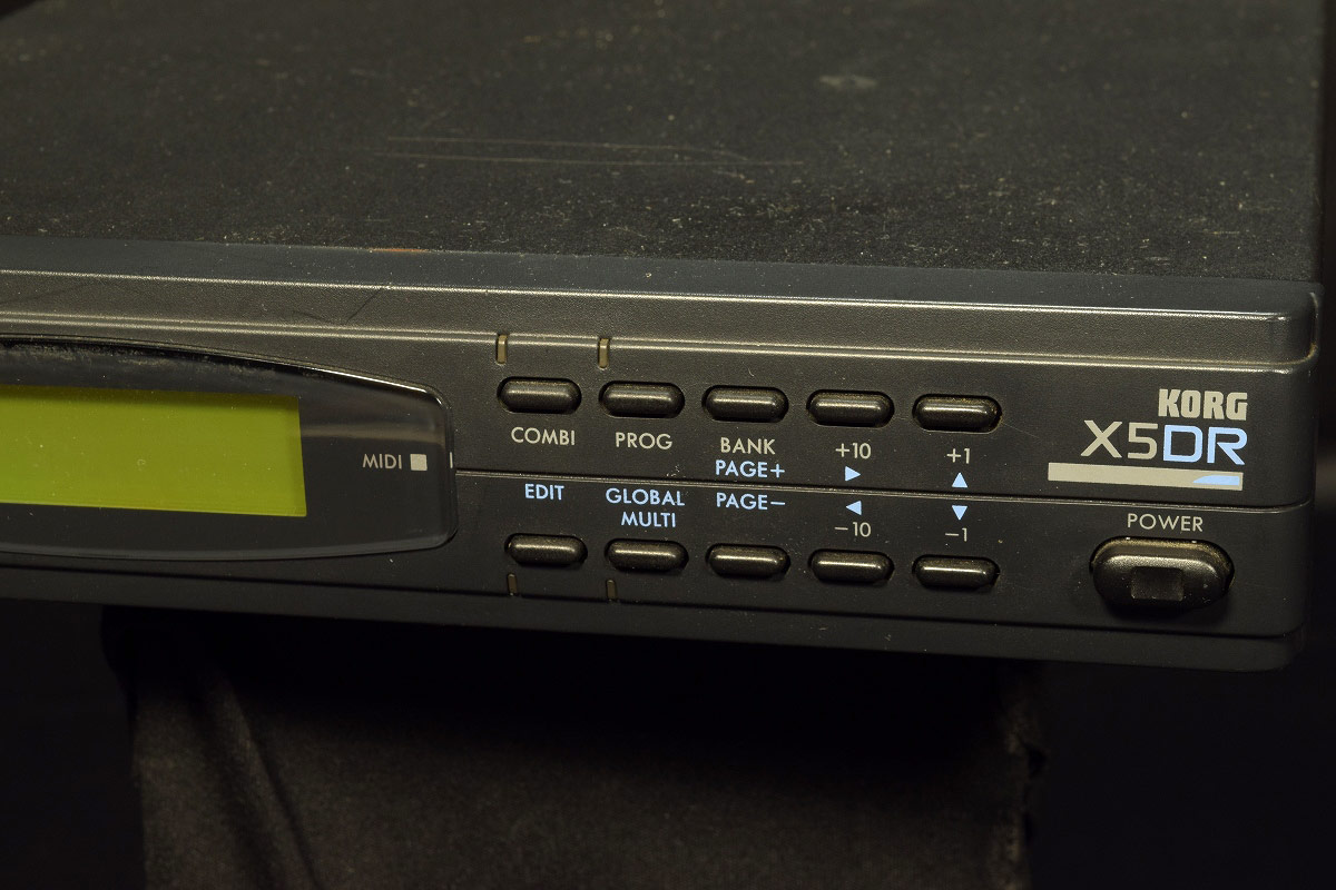 M1直系 音源モジュール KORG X5DR 完動品 取説・ACアダプタ付き M1直系 音源モジュール KORG X5DR 完動品 取説・ACアダプタ付き