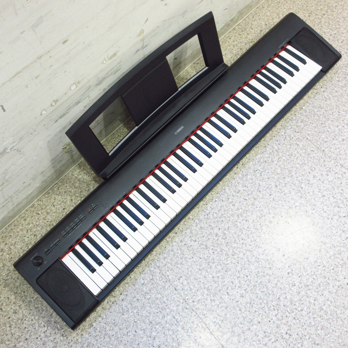 21年製ヤマハ電子キーボード・中古・76鍵・NP-32Ｂ・動作確認済 Amazon | ヤマハ YAMAHA 電子キーボード piaggero ブラック NP