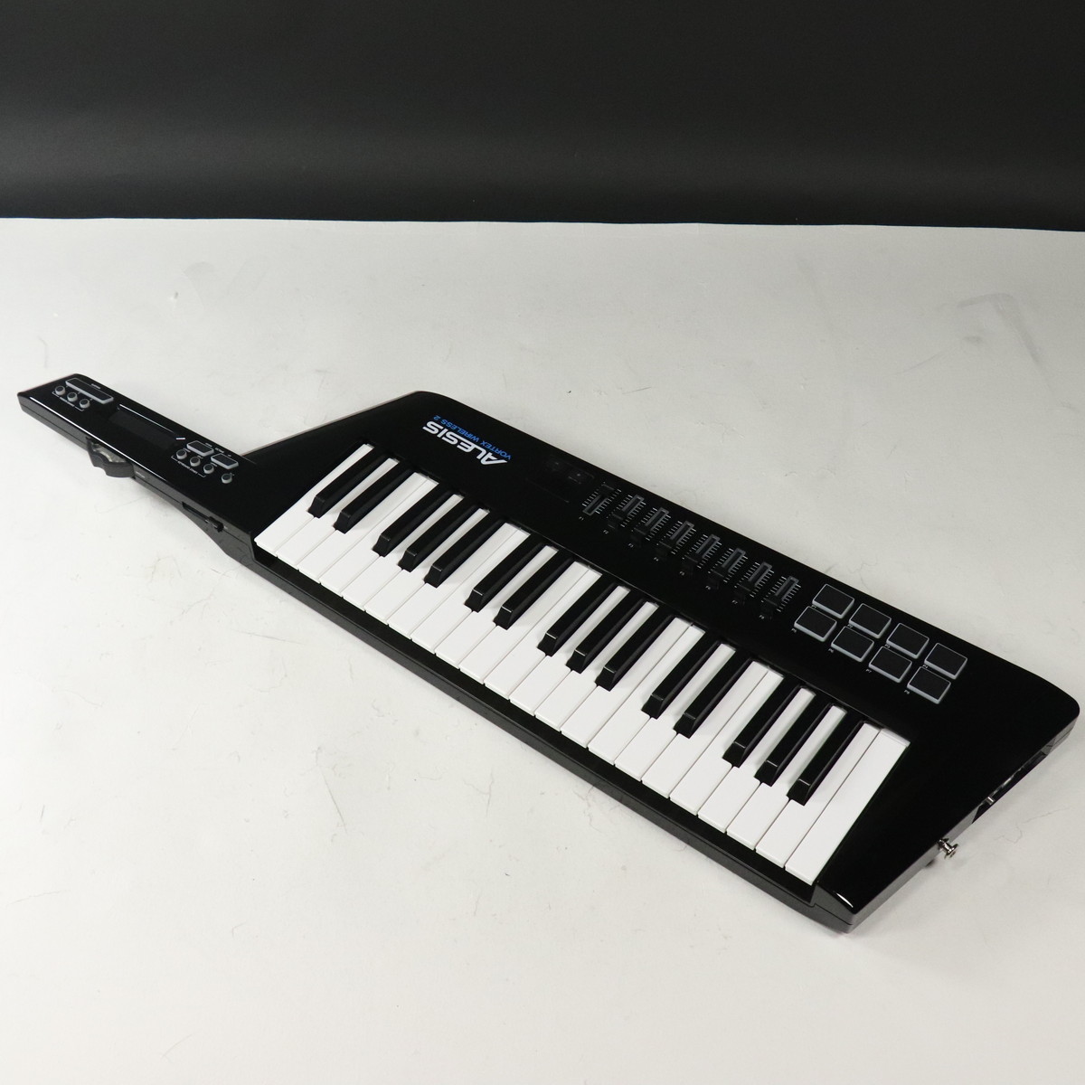 ショルダーキーボード アレシス 黒ワイヤレス2 Amazon | Alesis ワイヤレスUSB/MIDI ショルダーキーボード
