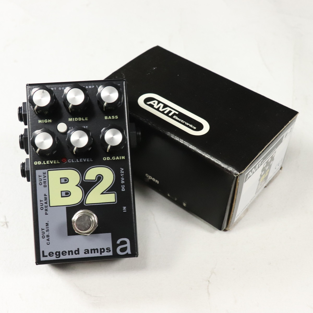AMT B2 オーバードライブ　プリアンプ AMT Electronics O2 - 「Orange」アンプのサウンドをシミュレー