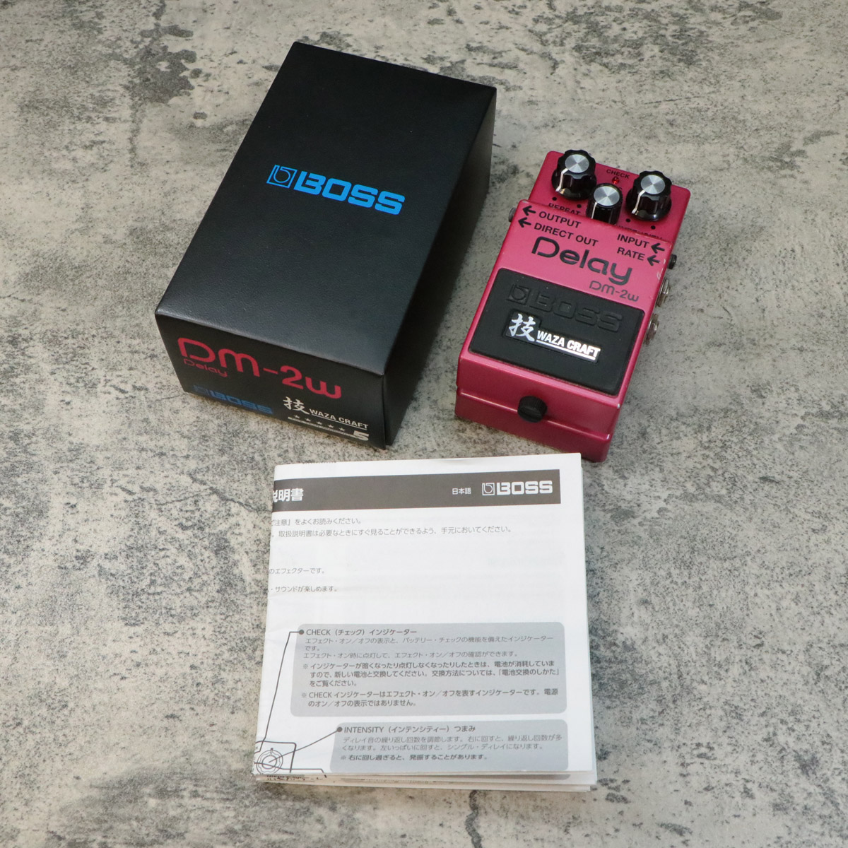 BOSS DM-2w ディレイエフェクター 中古美品 BOSS DM-2W （J） アナログディレイ エフェクター 【銀ネジ