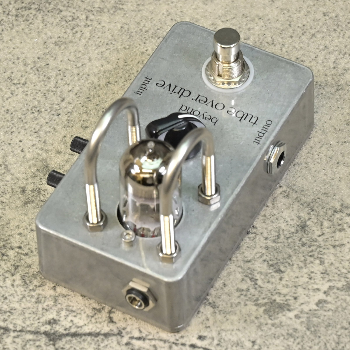 beyond \"tube over drive”   【美品】 beyond tube pedals Beyond Tube Over Drive《真空管オーバー
