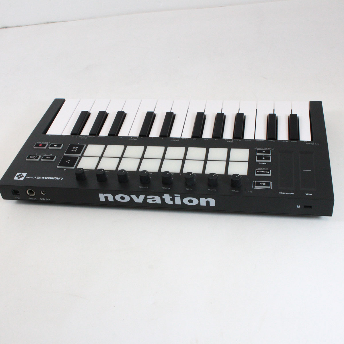 中古】 NOVATION / LAUNCH KEY mini Mk3 【渋谷店】 | イシバシ楽器