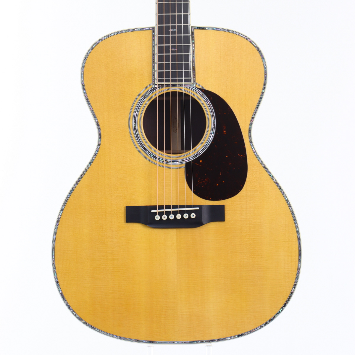 お客様ご売約品】【中古】C.F.Martin / 000-42 Standard 2023年
