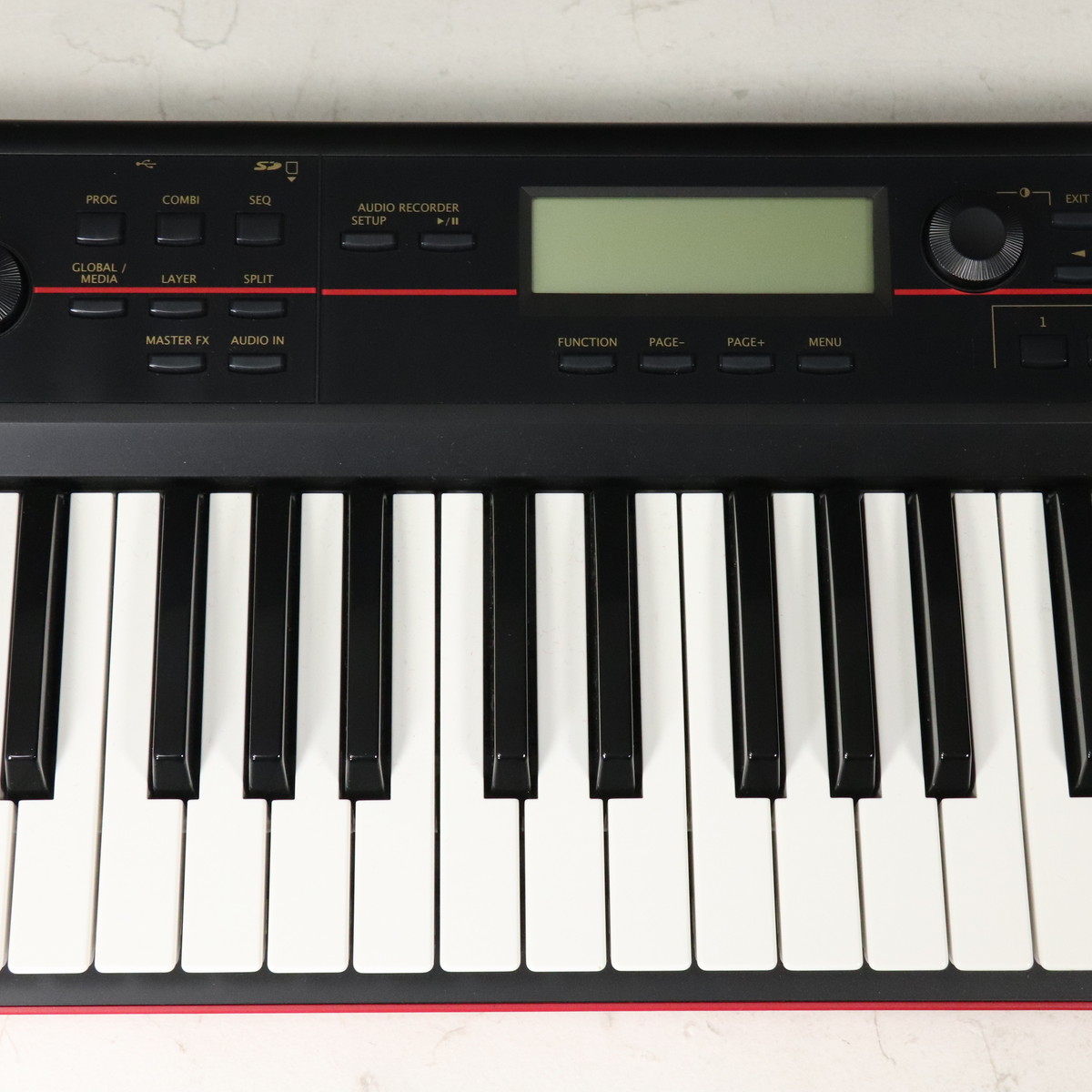 【美品】KORG Kross キーボード シンセサイザー 61鍵盤 KORG KROSS2-61 MB (Super Matte Black) 61鍵盤 シンセサイザー