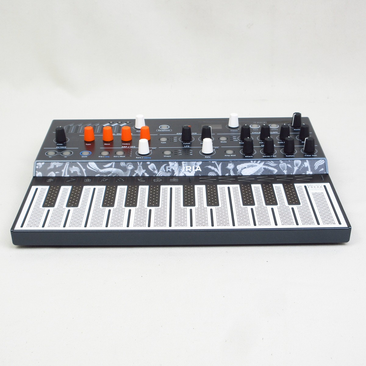 中古】ARTURIA / MicroFreak ”小粒だが 獰猛”なコンパクトシンセ