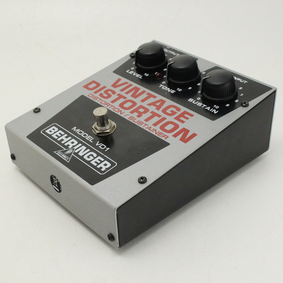 BEHRINGER VD1 ヴィンテージディストーション Behringer VD1 Vintage Distortion - YouTube