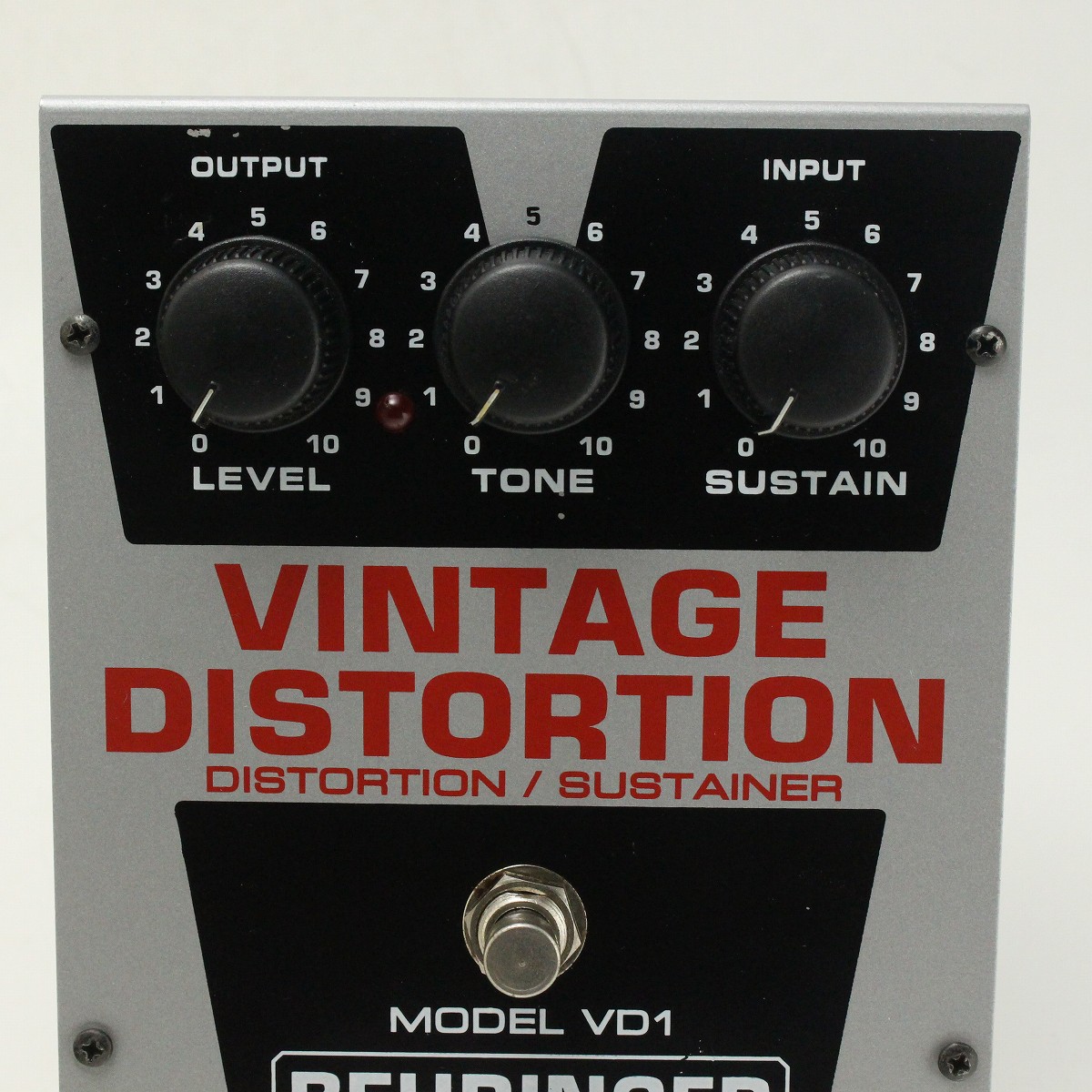 BEHRINGER VD1 ヴィンテージディストーション Amazon.com: Behringer VINTAGE DISTORTION VD1 Auténtica