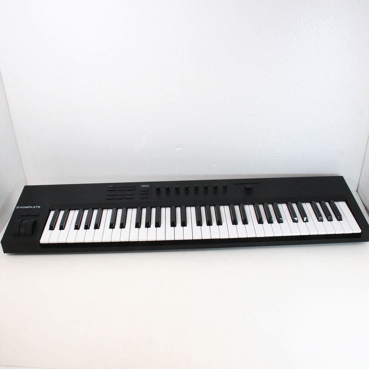 【中古】KOMPLETE KONTROL A61 中古】 NATIVE INSTRUMENTS / KOMPLETE KONTROL A61 【渋谷店