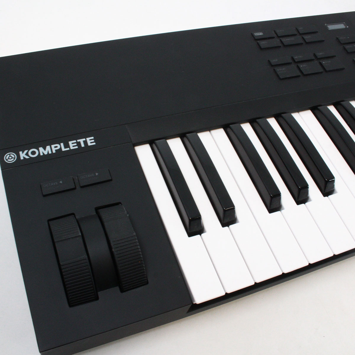 【中古】KOMPLETE KONTROL A61 中古】Native Instruments KOMPLETE KONTROL A61 61鍵 MIDI