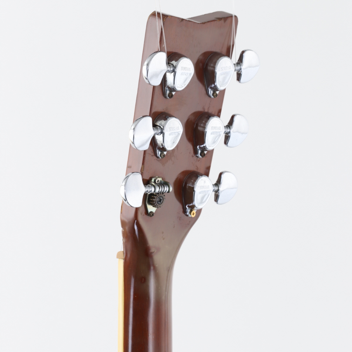 すぐ使える超美品 YAMAHA FG-200D 純正ハードケース付 鍵付き 2025年最新】YAMAHA FG 200dの人気アイテム - メルカリ