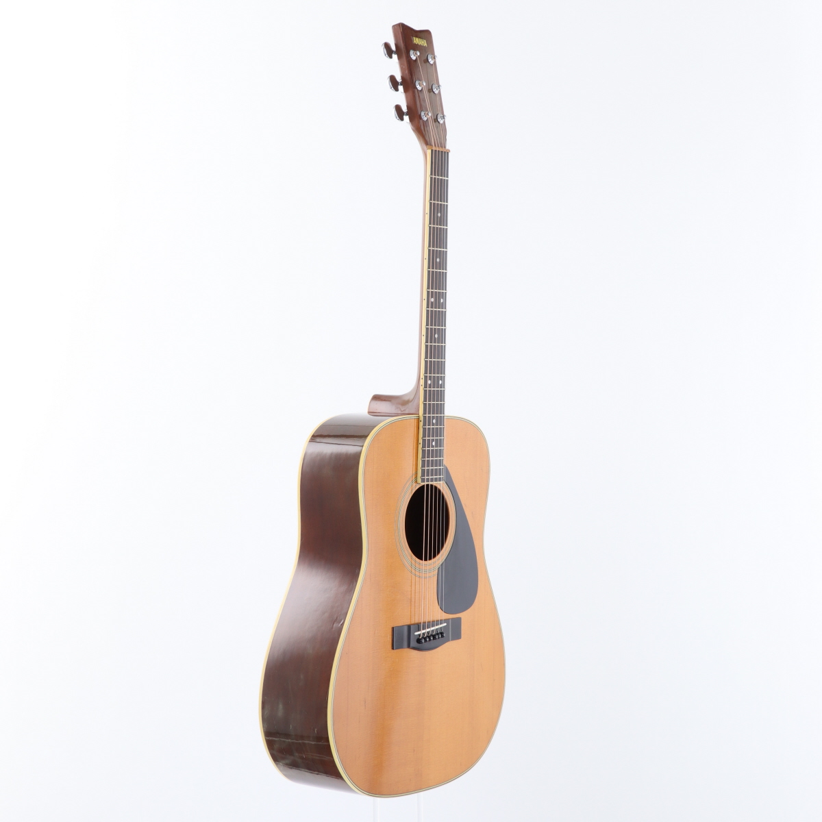 すぐ使える超美品 YAMAHA FG-200D 純正ハードケース付 鍵付き 2025年最新】YAMAHA FG 200dの人気アイテム - メルカリ