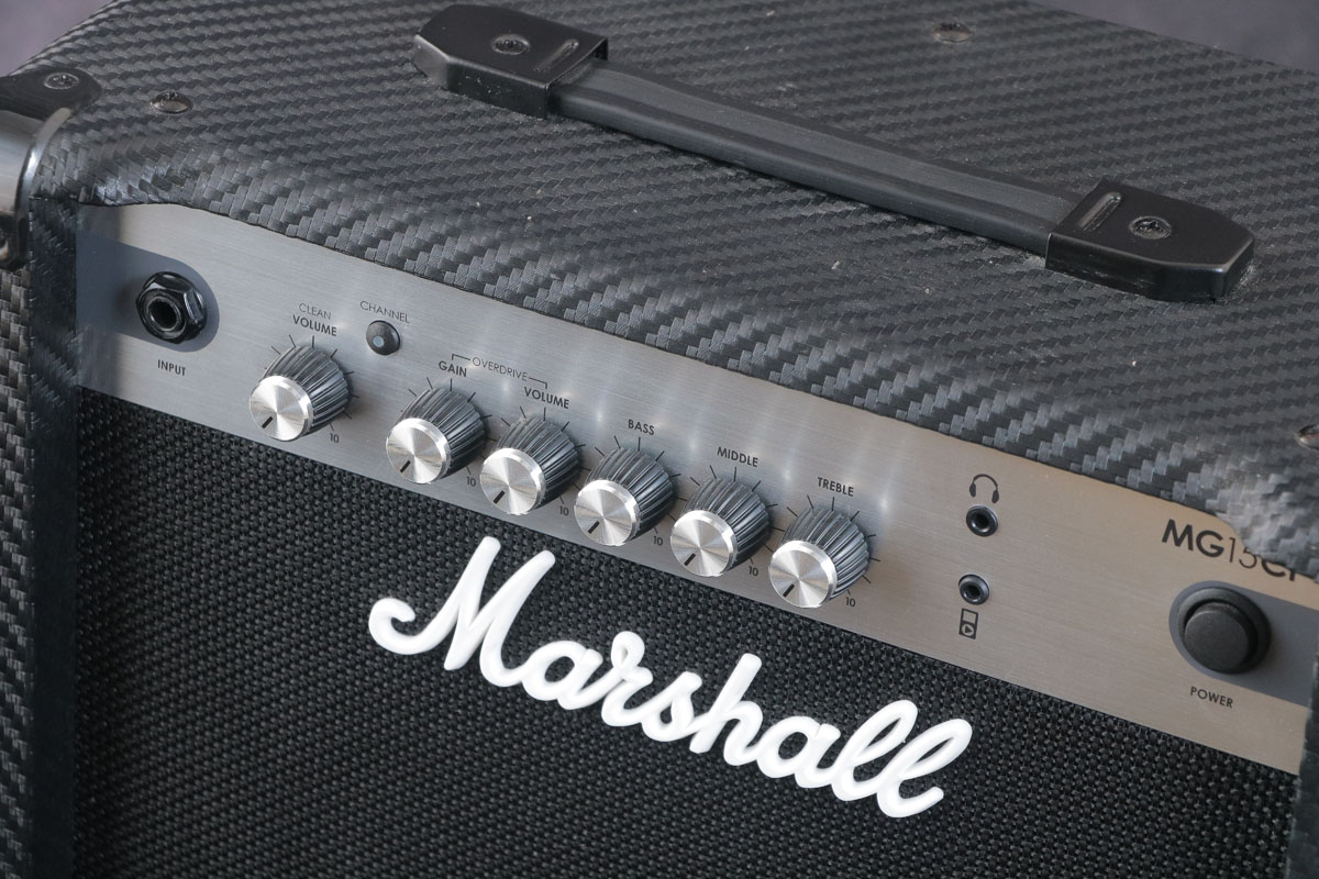 Marshall MG15CF ベース用アンプ Amazon.co.jp: Marshall MG-Gold Series Guitar Amp Combo, MG