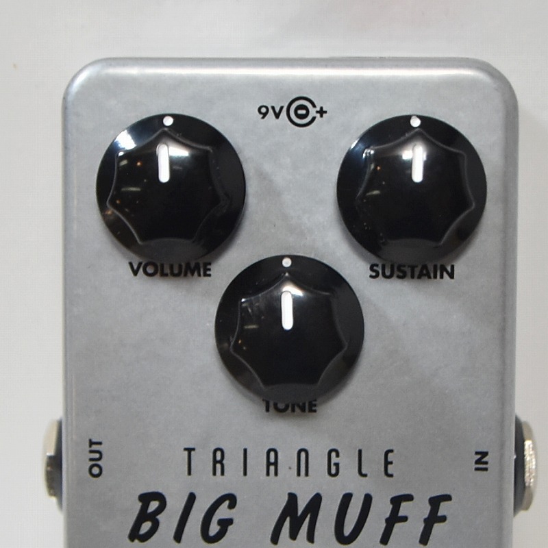 ギター JHS Pedals Triangle Muff Illuminati Mod JHS Pedals EHX Triangle Muff Illuminati Mod at Gear4music