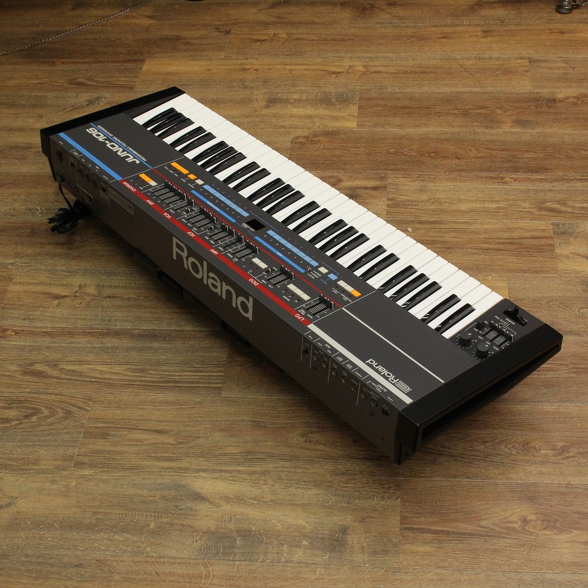 鍵盤楽器 Roland JUNO-106 Roland Juno 106 - SN 543555 - Preowned | Providence Sound