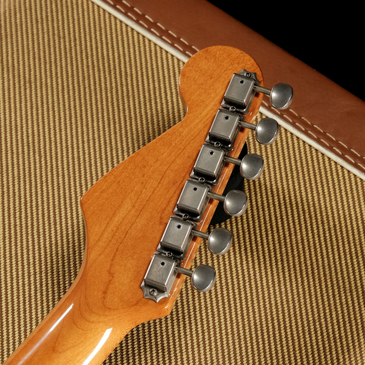 【qanuta価格】Fender USA アメビン JB 中古】Fender / American Vintage 57 Stratocaster 2-Tone