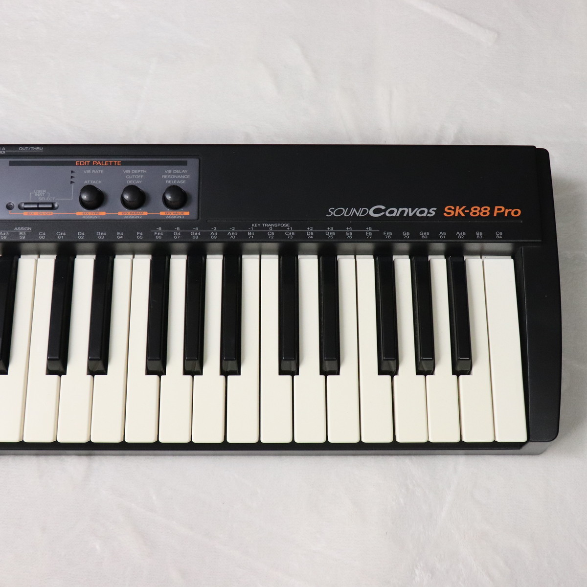 Roland SK-88 Pro シンセサイザー Amazon | ◇Roland SK-88PRO◇SC88PROのKeyboard タイプSound