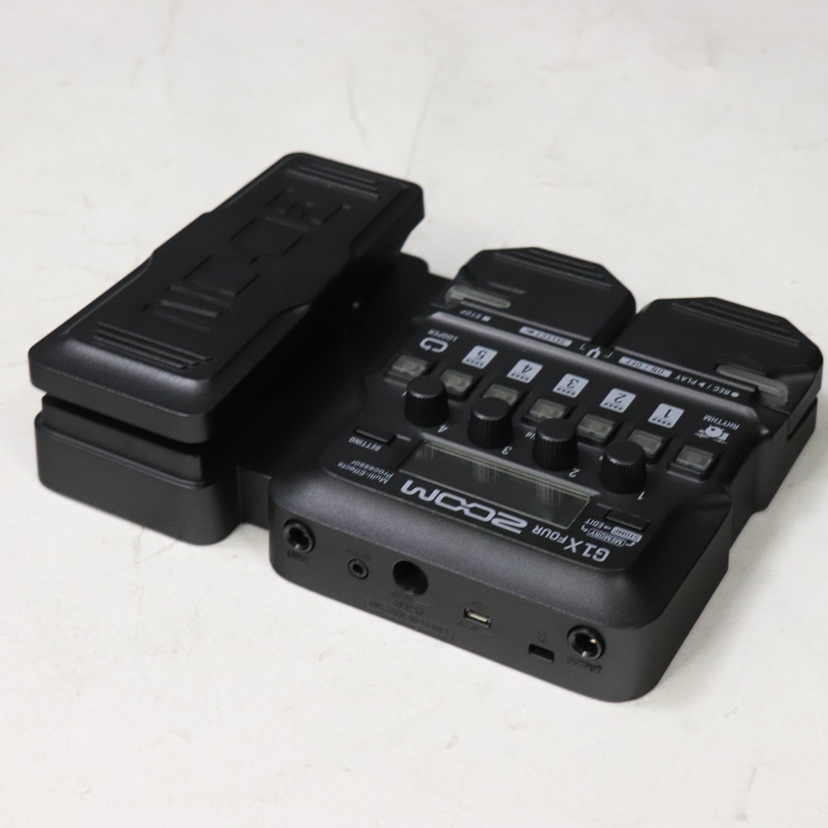 中古】ZOOM / G1X Four Guitar Multi-Effects Processor 【梅田