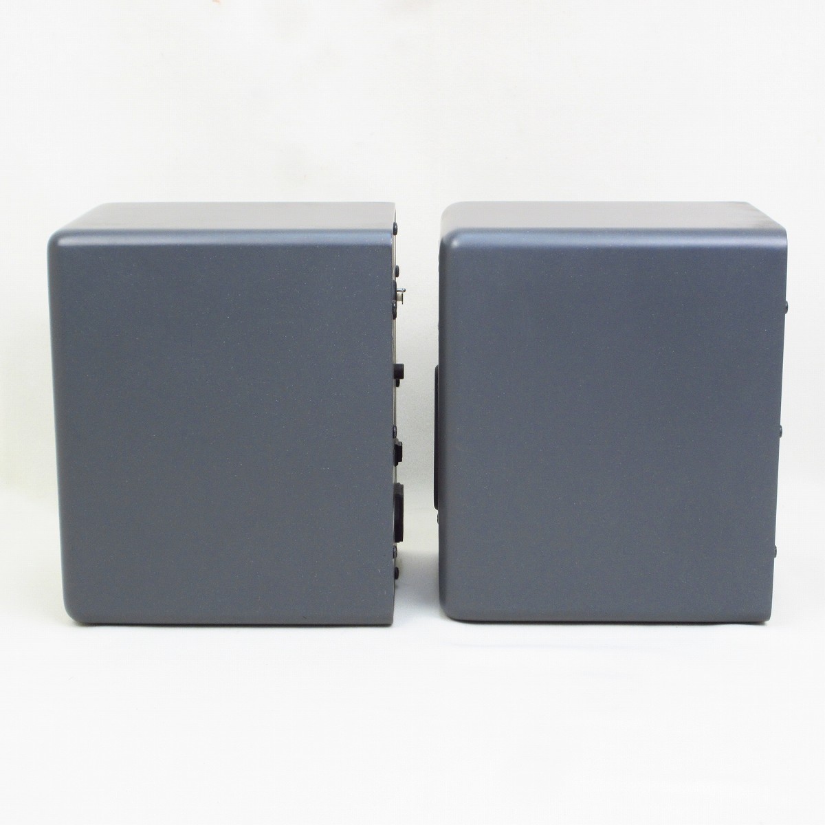 KRK パワードモニタースピーカー v4 series2 KRK-ROKIT V4 series2 / Studio Monitor Speaker【中古放送用・業務用 映像
