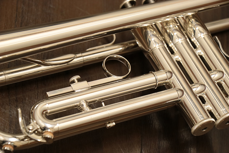 YAMAHAヤマハ YTR-3320S トランペット B♭ マウスピース付き YAMAHA YTR-3320S Silver Plated Trumpet Musical instrument