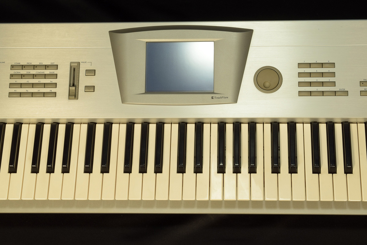 KORG Trinity Pro コルグ 鍵盤 トリニティプロ シンセサイザー 250px-KORG_Trinity_(partial).jpg