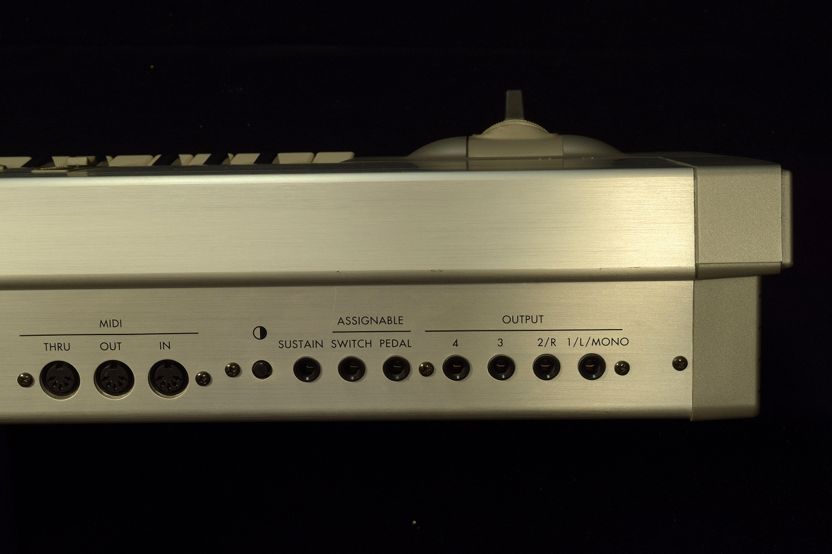 KORG コルグ シンセサイザー TRINITY PRO V3 BK KORG コルグ シンセサイザー TRINITY PRO V3 BK