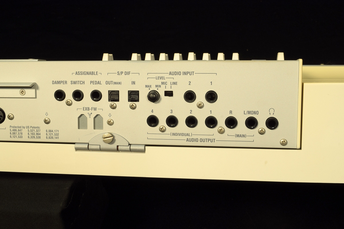 KORG コルグ　シンセサイザー　m3-61 タッチパネル　A0463 KORG 【史上最大決算セール】KRONOS3-61 (1台限定超特価
