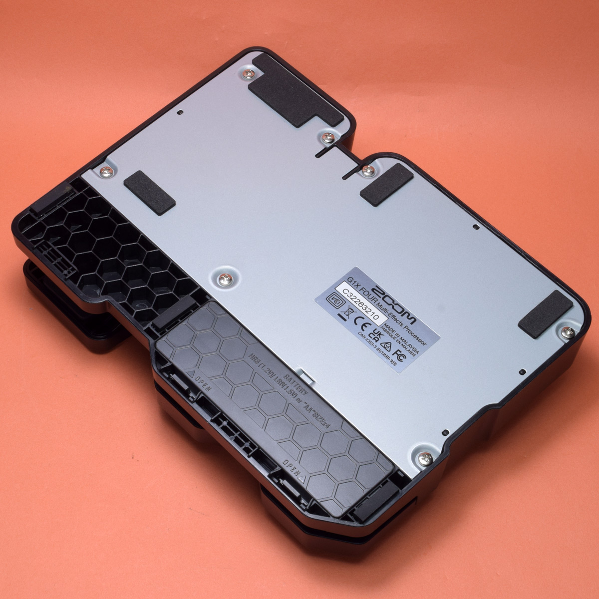 中古美品　ZOOM ( ズーム ) / G1X FOUR マルチエフェクター 楽天市場】zoom g1 中古の通販