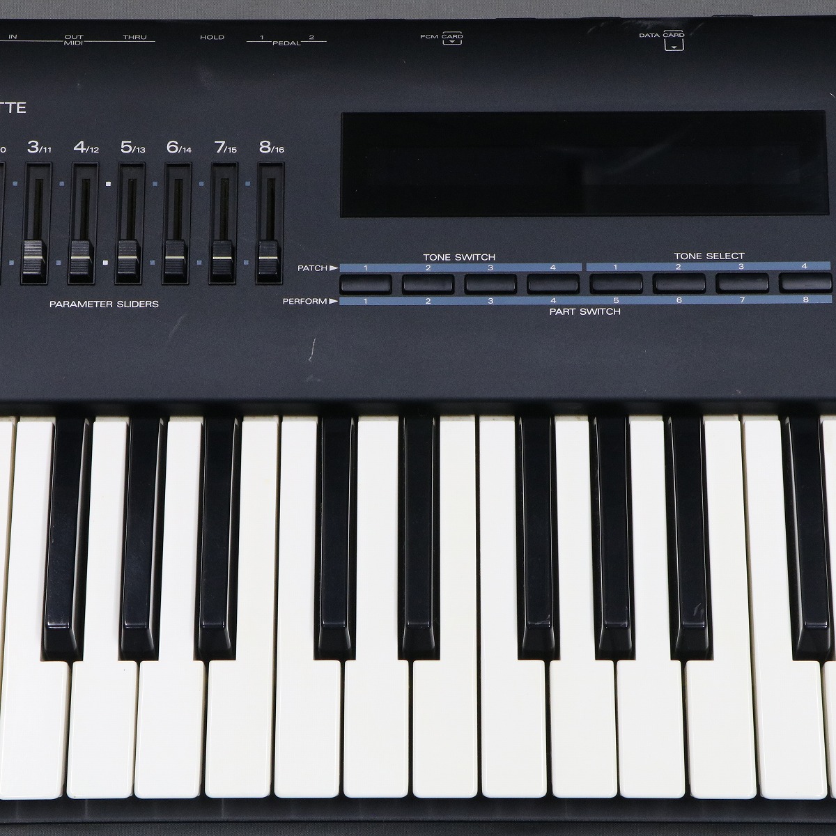Roland ローランド JV-90 シンセサイザー 本体のみ Roland JV-90 | Vintage Synth Explorer