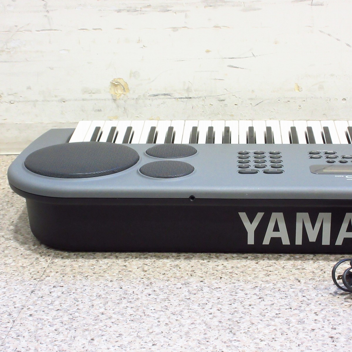 Yamaha EOS B200 デジタルシンセサイザー YAMAHA◇シンセサイザー/EOS B200/ブラック/黒/鍵盤61/MIDI対応