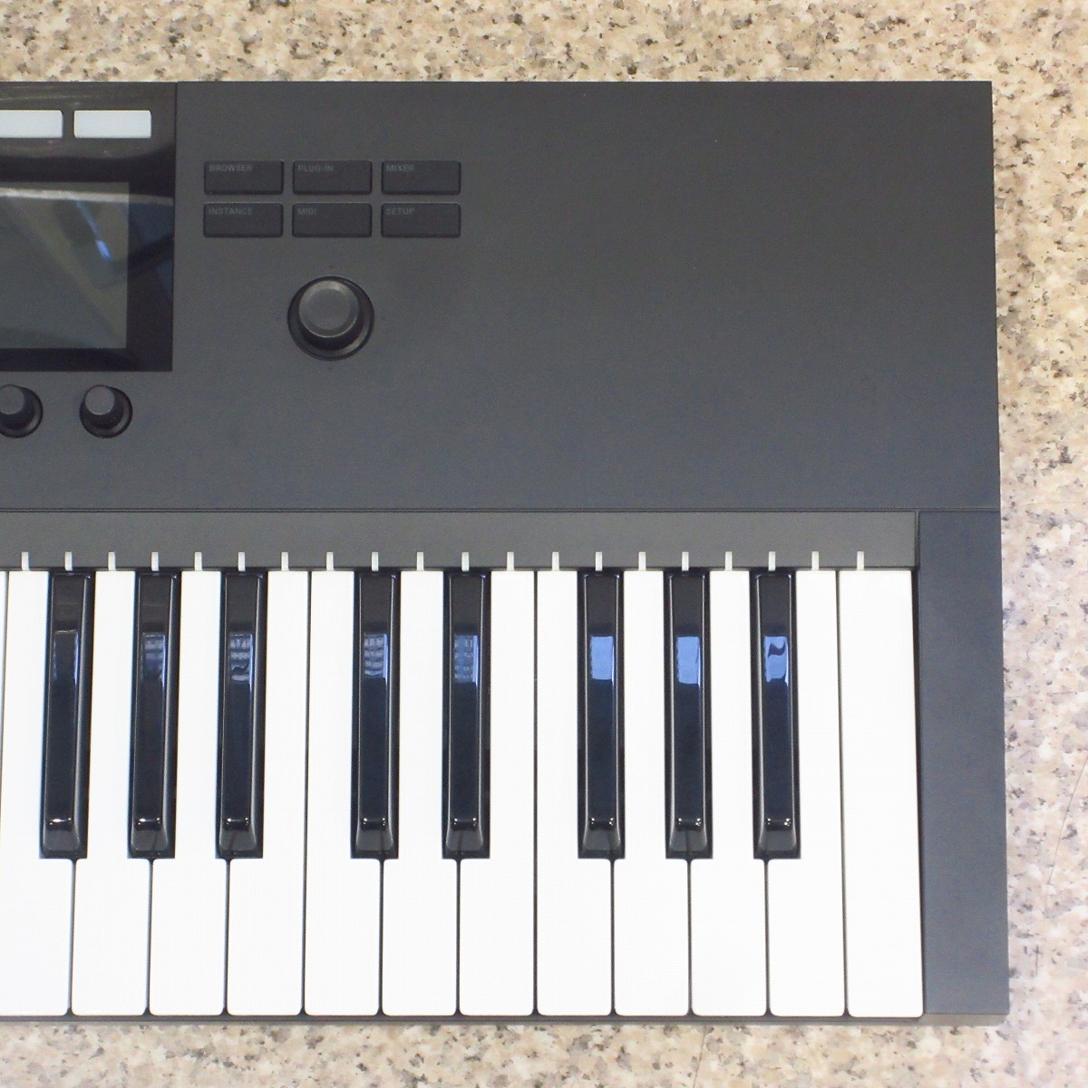 NI KOMPLETE KONTROL S49 MK2 ライセンス解除済み NI KOMPLETE KONTROL S49 MK2 ライセンス解除済み Native