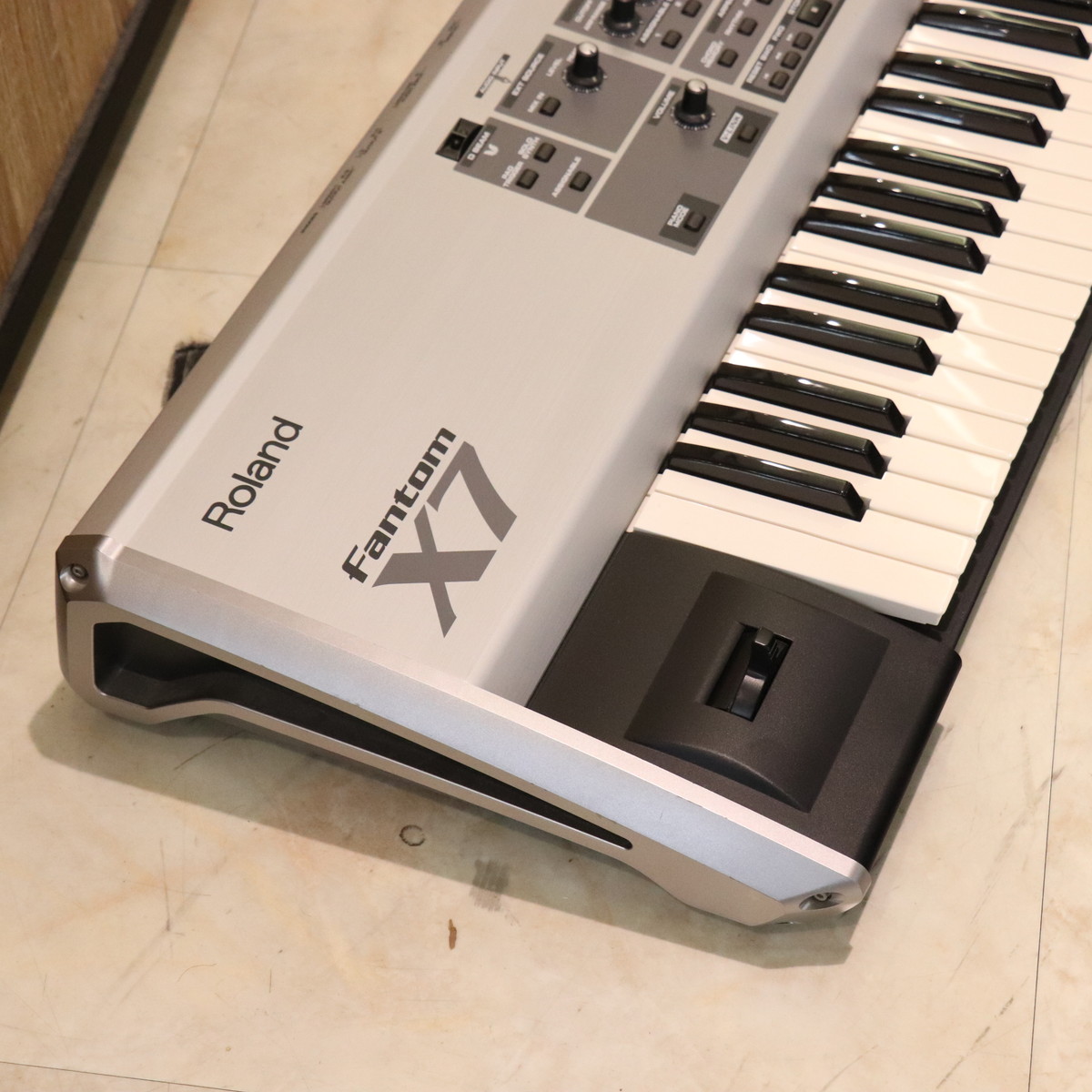 Roland Fantom X7 SRX-04付属※ジャンク扱い Roland Fantom X7 SRX-04付属※ジャンク扱い - メルカリ