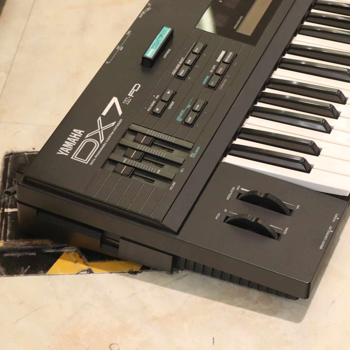 YAMAHA DX7Ⅱ-FD シンセサイザー キーボード ヤマハ 0708 ヤマハ | DX7II-FD - シンセサイザー - 特長