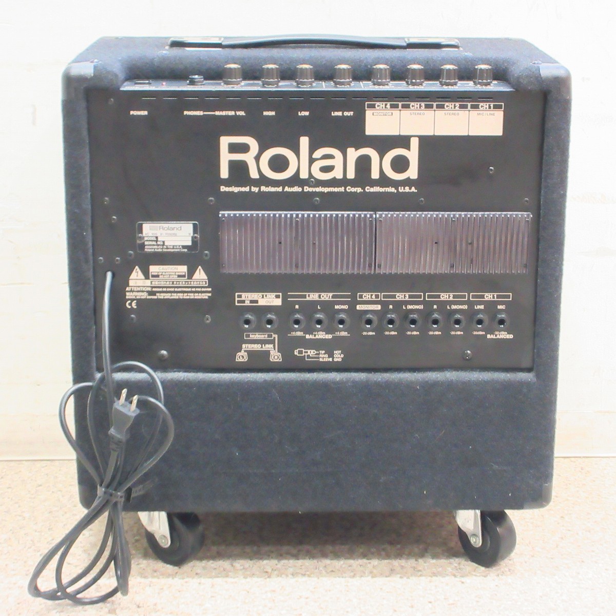 Roland KC-300 ① キーボードアンプ モニター Roland KC-300 ① キーボードアンプ モニター