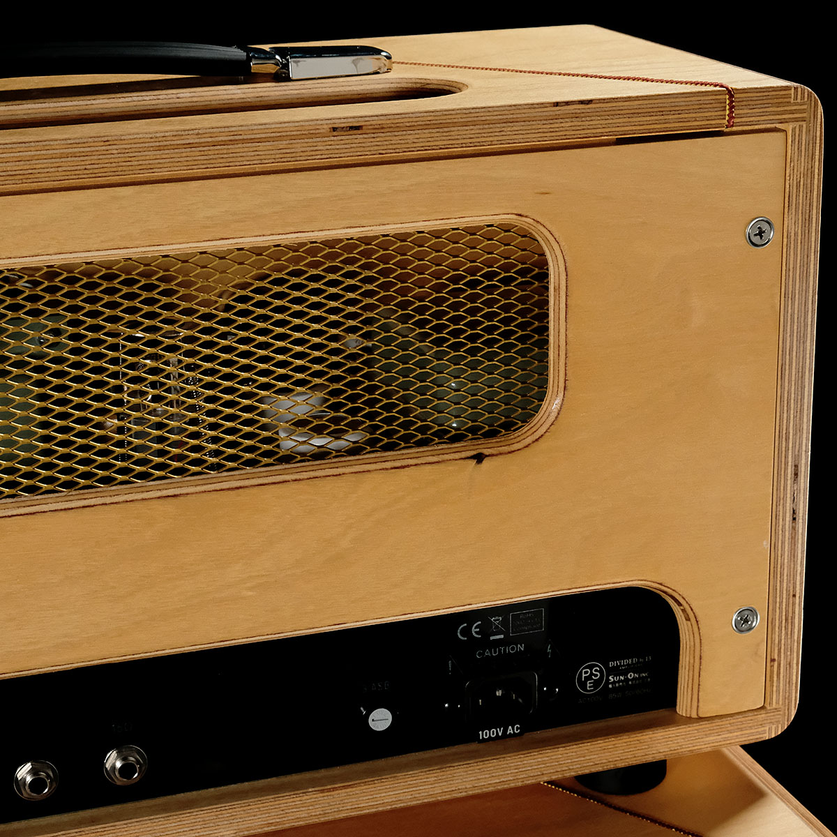 中古】Divided by 13 / AMW39 with 112F Cabinet【渋谷店