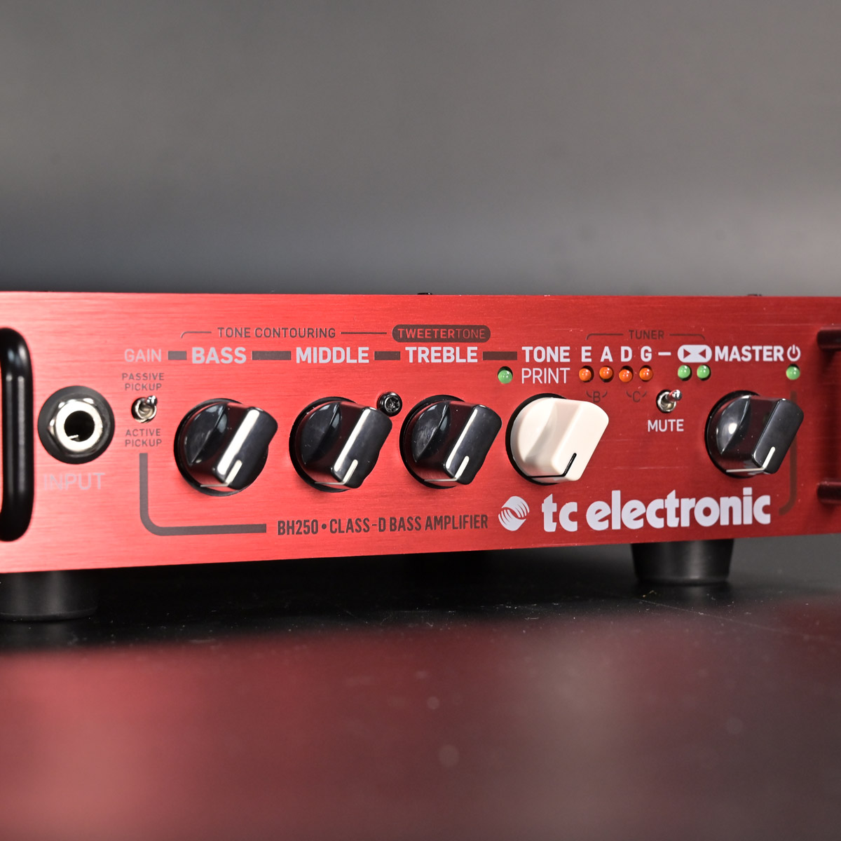 tc electronic BH250ベース用アンプ new】tc electronic BH250 - Geek IN Box