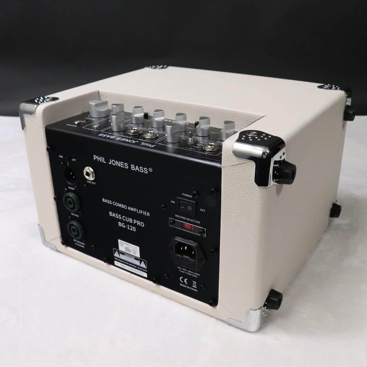 PHIL JONES Bass Cub Pro ホワイト PHIL JONES BASS Phil Jones Bass Cub Pro White : みどり楽器