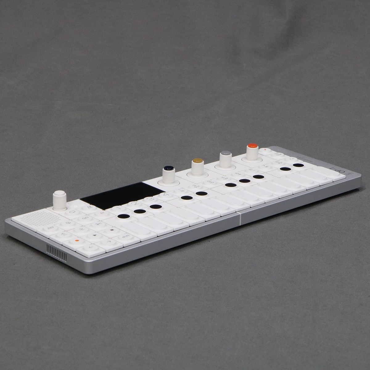 中古】 TEENAGE ENGINEERING / OP-1 Field 【御茶ノ水本店